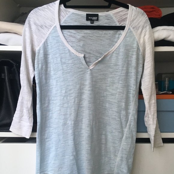 Aritzia Wilfred Henley in XS - Picture 1 of 2